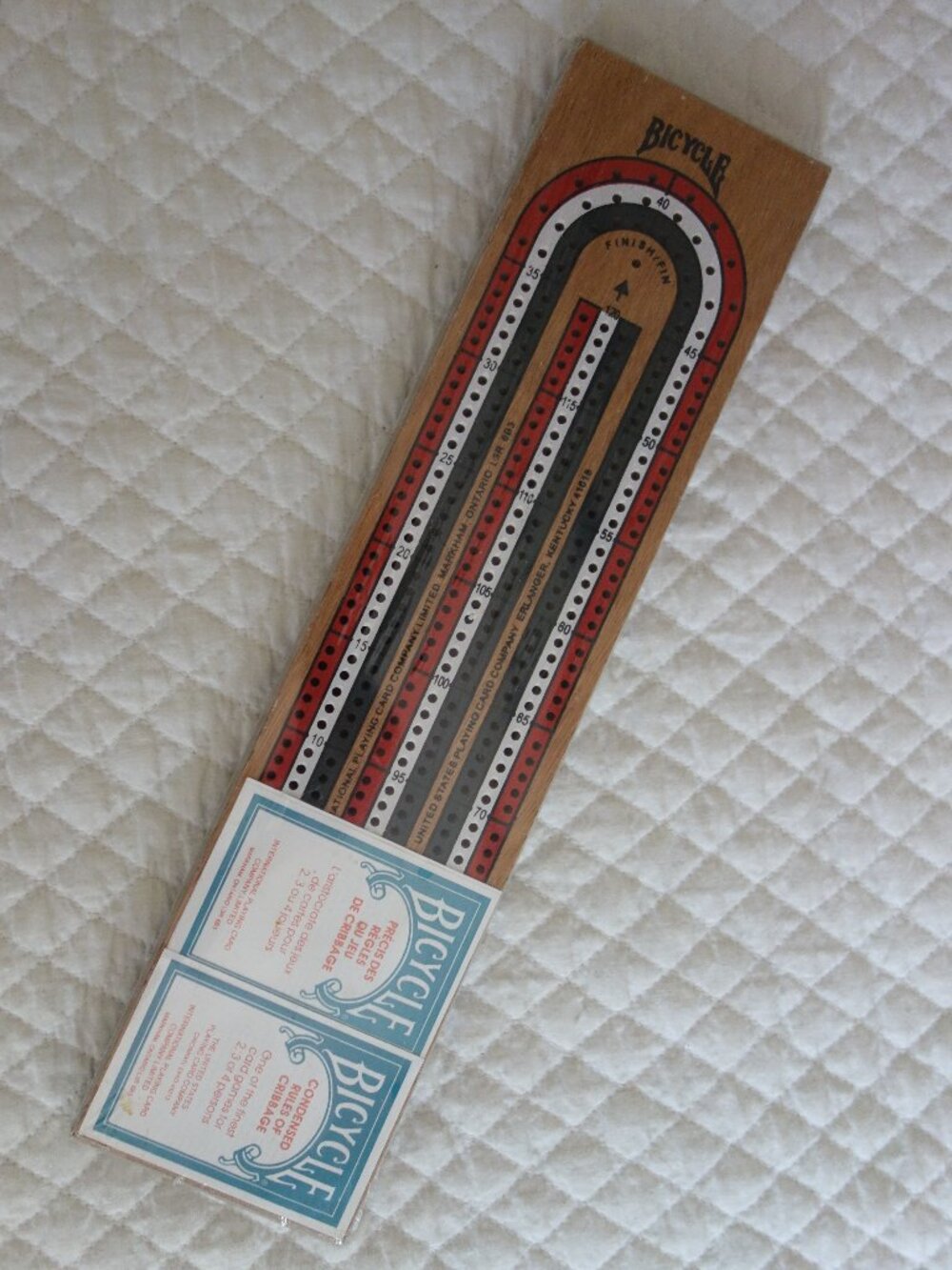 New Sealed BICYCLE Cribbage Board